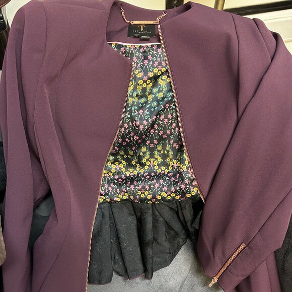 Ted Baker Evening Jacket, Size 0, Burgundy, Flared Cuff, Zipper - Picture 5 of 6